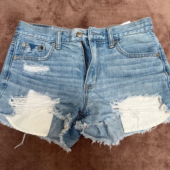 American Eagle Outfitters Light Blue Distressed Jean Shorts - Picture 1 of 5